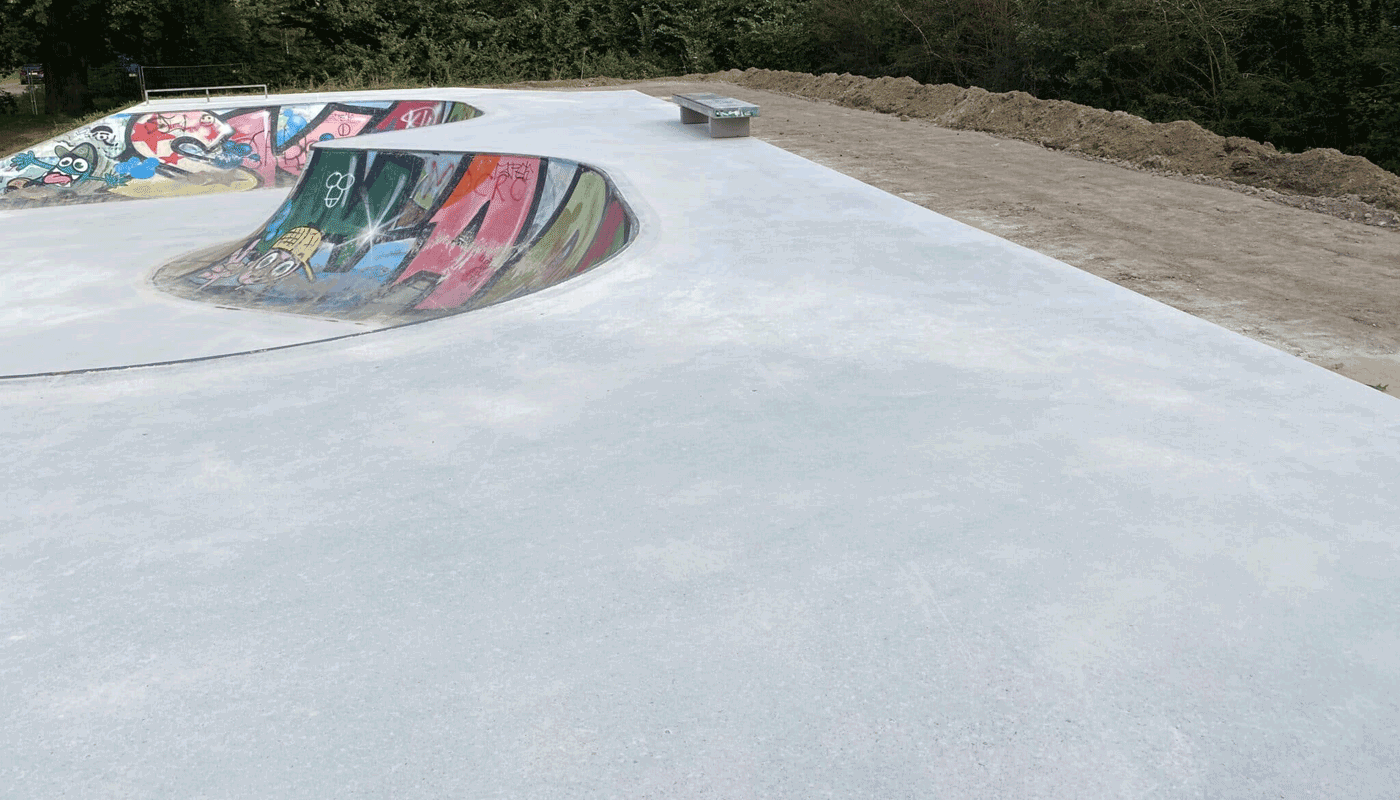 gepolierd-beton-skateboard-baan