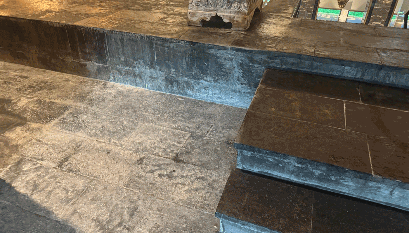 Leisteen polijsten Azzurro Wellness Leisteen traptredes boucharderen en kleurverdiepen